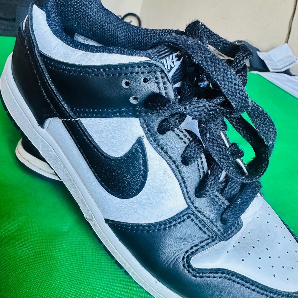 Nike kids Classic Black and White Sneakers